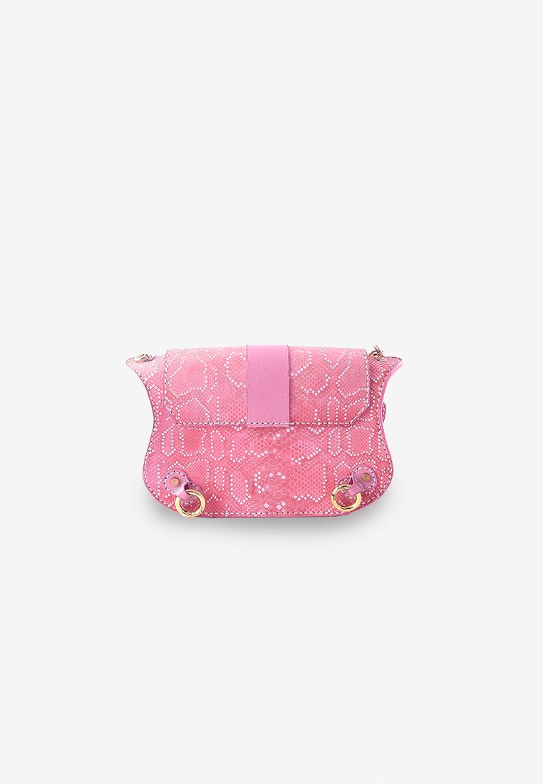 pink-bagpack3